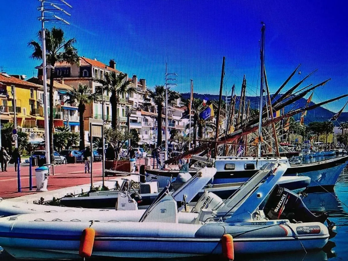 Apartment Villa Lina Bandol France